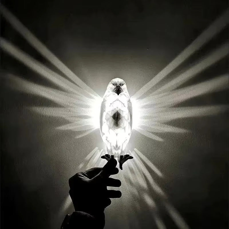 Noir & Vive Birdlume – The Eagle Wall Light